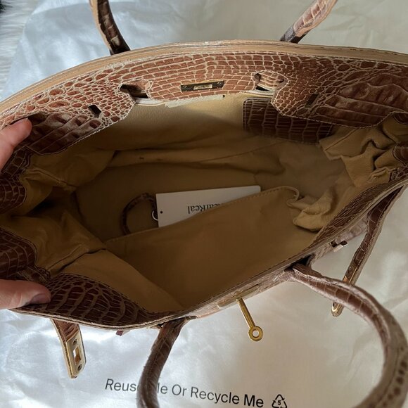 Vintage Vera Pelle Leather Belted Strap & Lock Closure Croc Style Large Bag - Picture 6 of 7